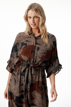 oneseason Jasmine Dress in Palm Safari Black/Camel