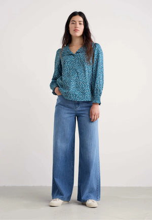Seasalt Cornwall Ysella Top in Flax Flower Horizon