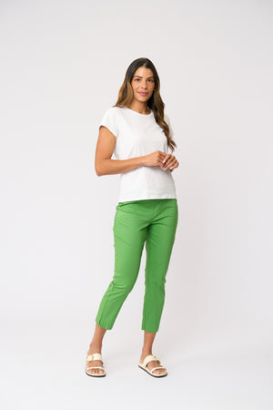 Foil Fuss Free Taper Trapeze Capri Pant in Le Palma