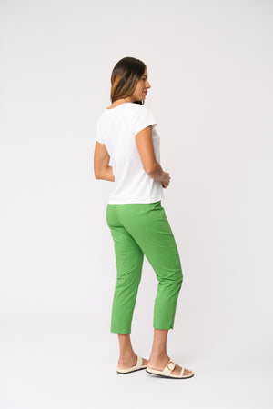 Foil Fuss Free Taper Trapeze Capri Pant in Le Palma