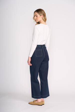 Foil Jean Queen Jean in Dark Wash