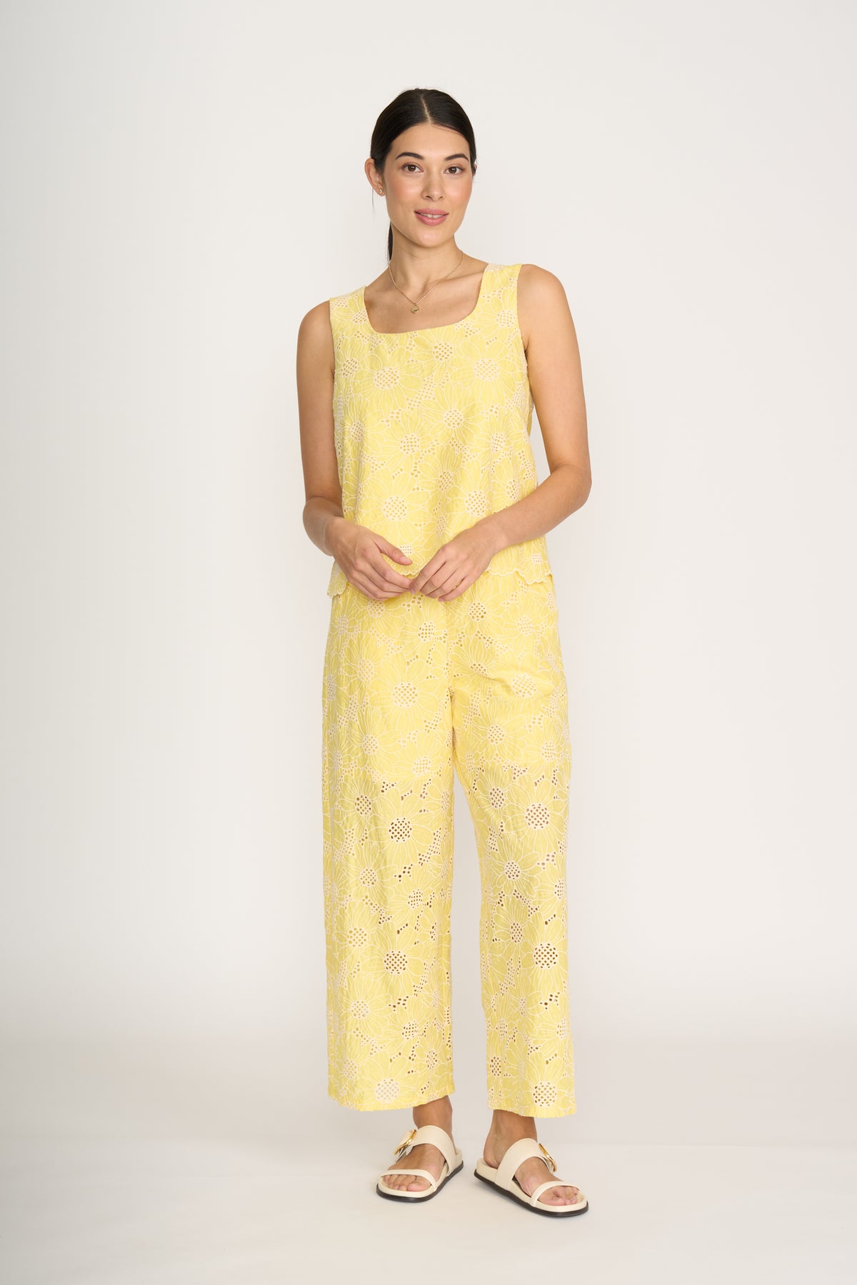 Foil Juicy Details Pant in Yellow Flower