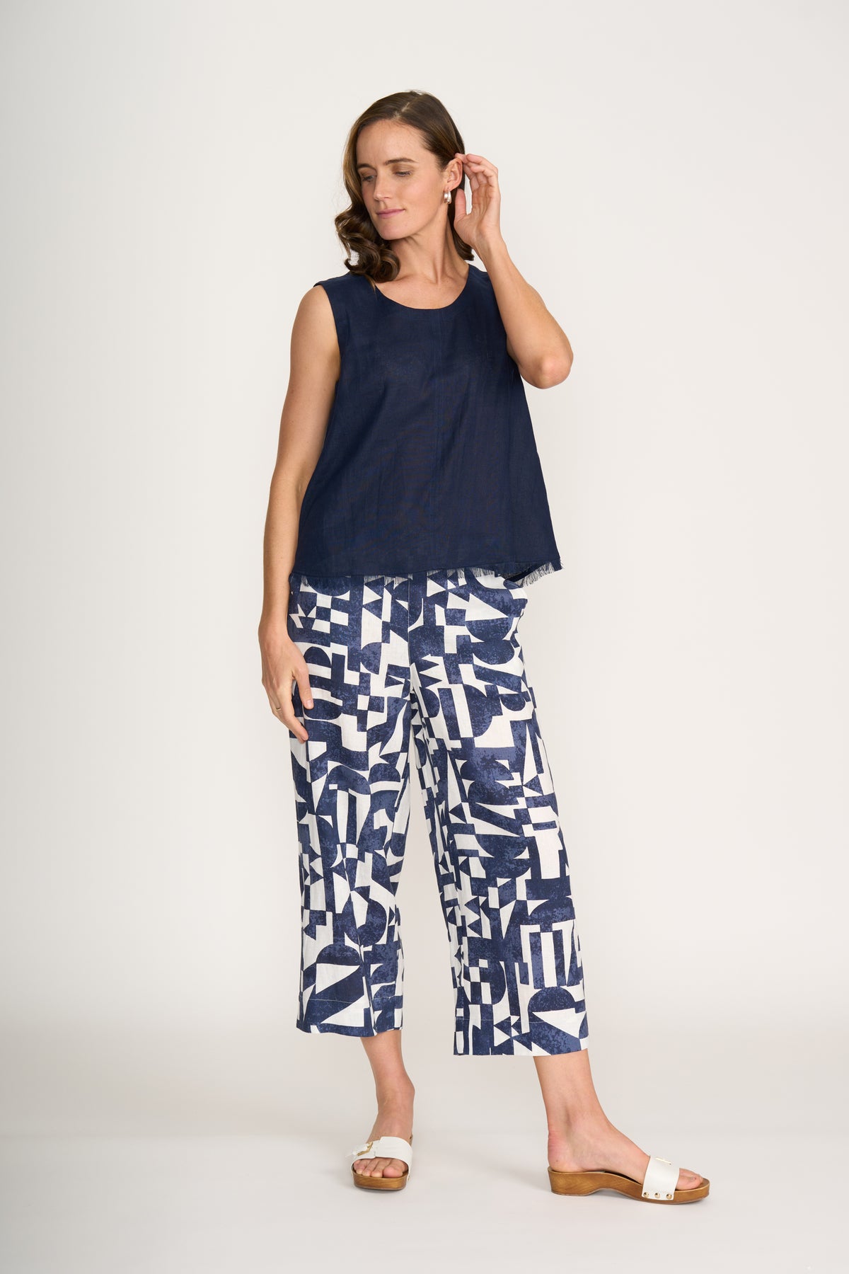 Foil Benefits Shell Top in Eclipse