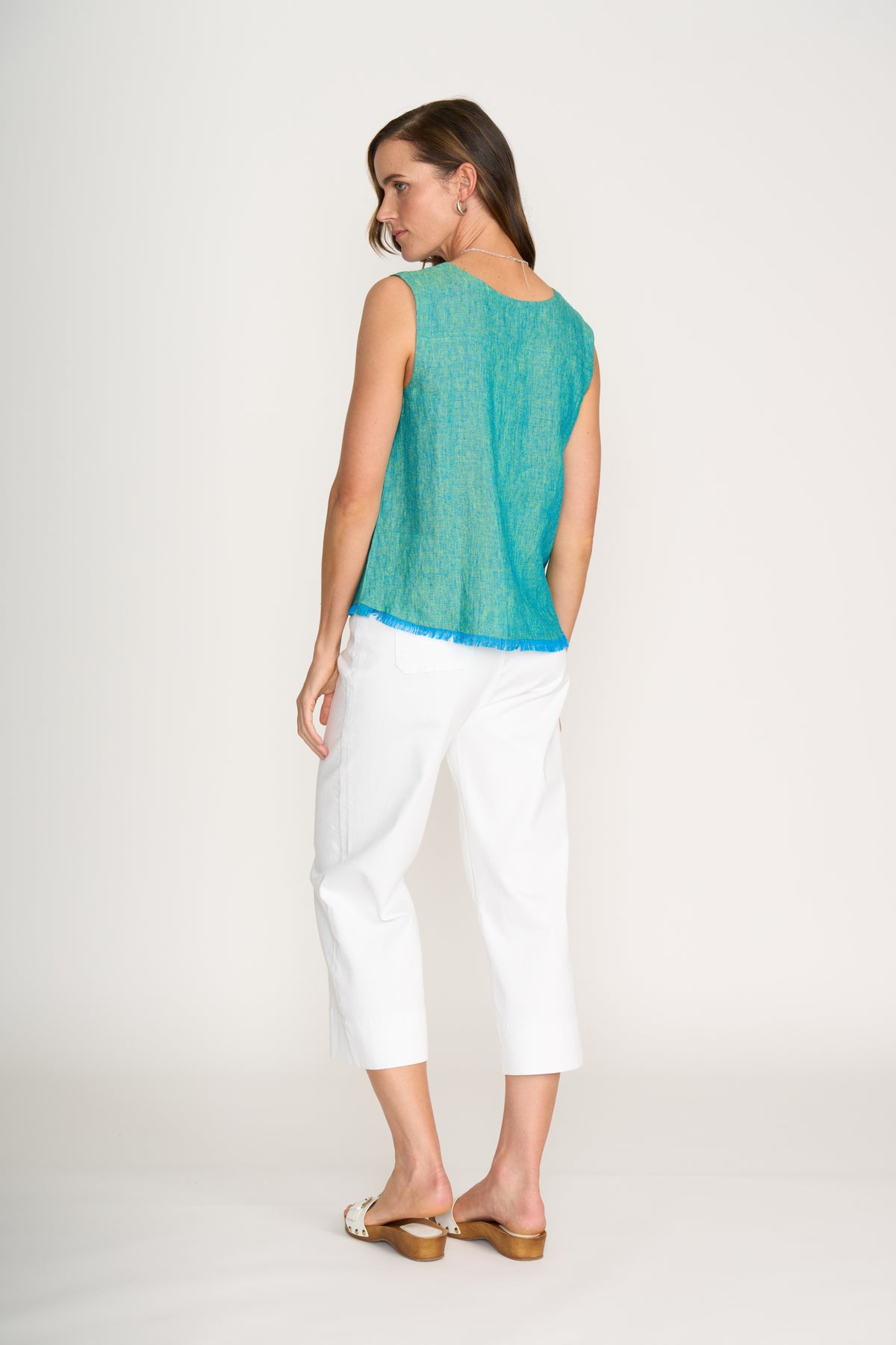 Foil Benefits Shell Tank in Spearmint