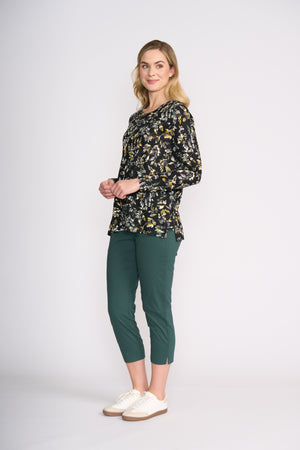 Foil Fuss Free Taper Trapeze Capri Pant in Sea Moss