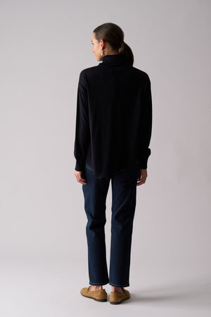 Foil Lola Jean in Dark Wash