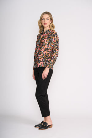 Foil Raiser Pant in Black