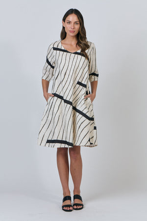 Naturals by O & J Linen Swing Dress in Isobars