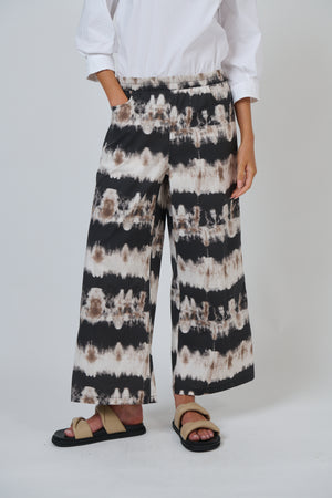 Naturals by O & J Pull On Pant in Eruption