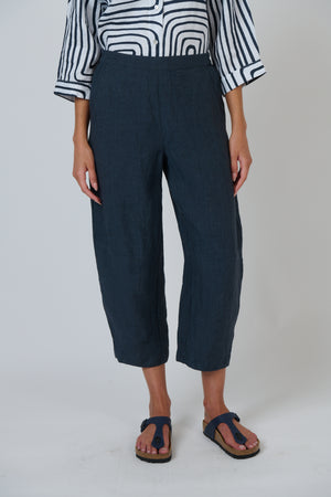 Naturals by O & J Relaxed Cropped Linen Pants in Gunsmoke