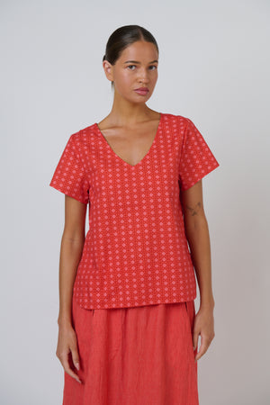 Naturals by O & J Button Back Top in Cannage