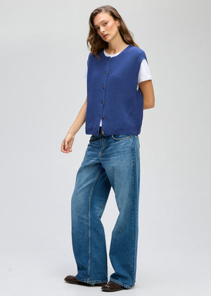 LD&CO Knitwear Ribbed vest in Bluebell