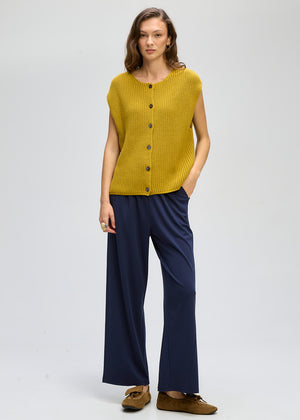 LD&CO Knitwear Ribbed vest in Ochre