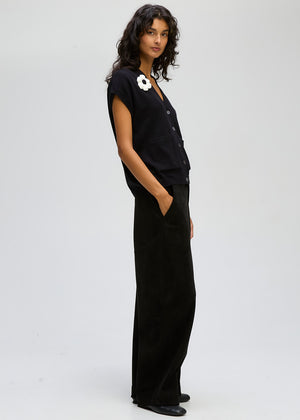 LD&CO Knitwear Button Vest in Black