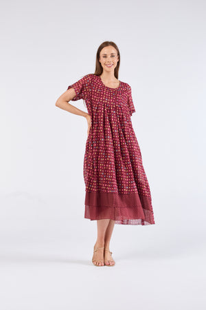 Au Hasard D'un Voyage Short Sleeve Dress in Cosmos Dot
