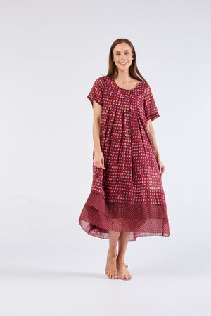 Au Hasard D'un Voyage Short Sleeve Dress in Cosmos Dot