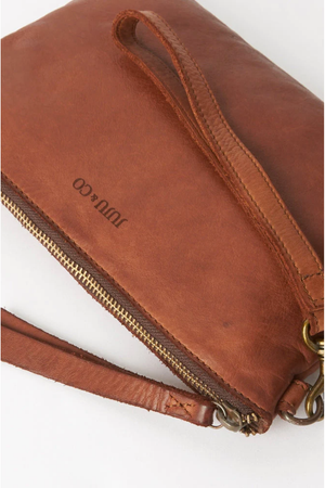 JUJU & Co Monterey Crossbody Leather bag in Cognac