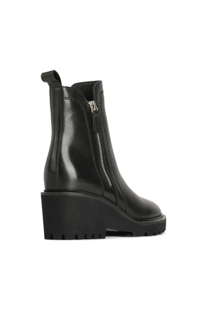 EOS Footwear Parsons Boot in Black