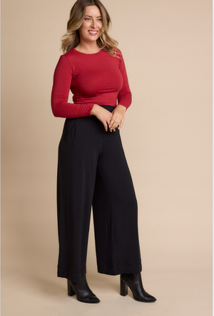 Tani Round neck Long sleeve fitted Tee Top in Red Berry