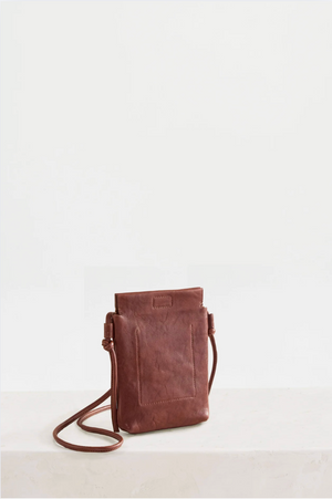 JUJU & Co Marina Pouch in Cognac