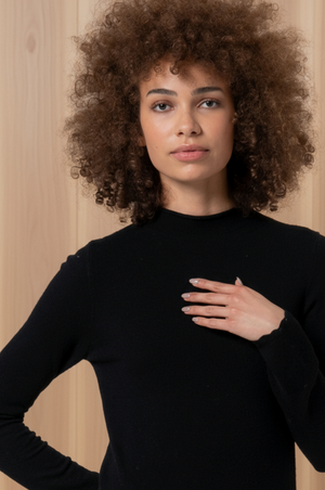 Surkana Knitted Sweater perkins collar in Black