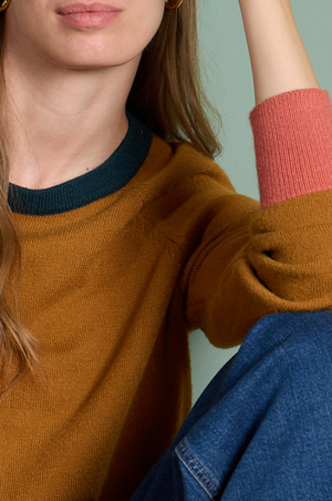 Surkana Round Neck sweater with contrast colours detailng in camel.