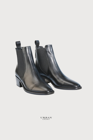 EOS Footwear ILA Boot in Black