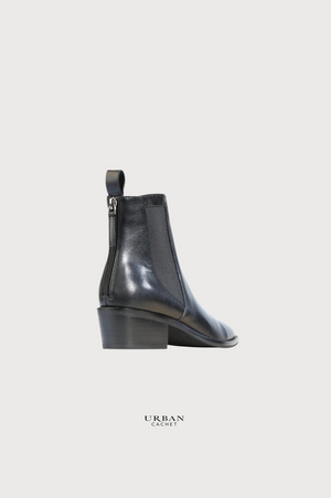 EOS Footwear ILA Boot in Black