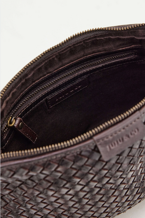 JUJU & Co Basque Cross Body in Chocolate