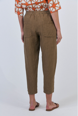 Naturals by O & J 7/8 Linen Pant in Tobacco Plain