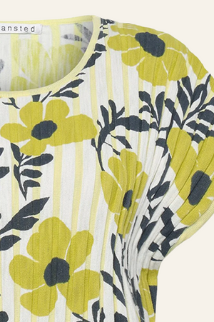 Mansted Denmark Pacific Blooms & Bars Wedge Top in Olive