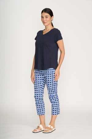 Foil Fuss Free Taper Trapeze Capri Pant in Block Buster Print