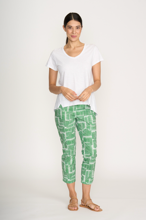 Foil Fuss Free Taper Trapeze Capri Pant in Lush Leaves Print