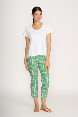 Foil Fuss Free Taper Trapeze Capri Pant in Lush Leaves Print