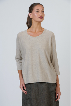 Olive et Julie Three Quarter Sleeve Round Neck Fine Knit Top in Partridge