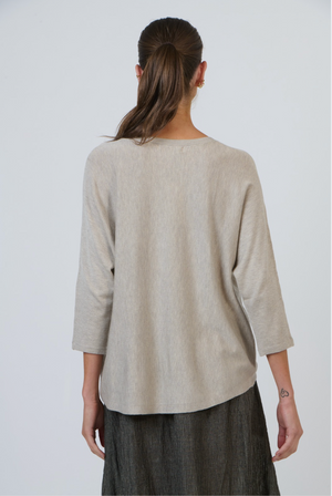 Olive et Julie Three Quarter Sleeve Round Neck Fine Knit Top in Partridge
