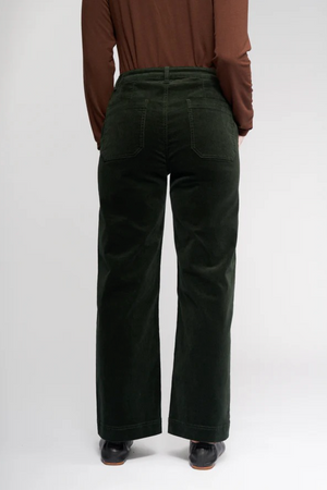 Vassalli Market Cord Straight Leg Ankle Grazer Pant in Forest