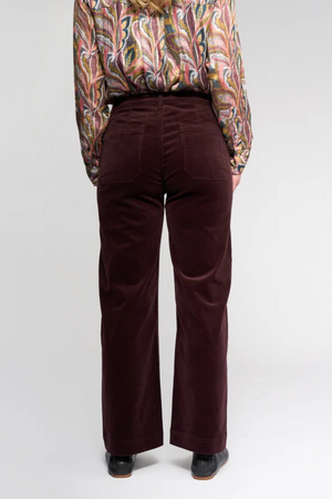 Vassalli Market Cord Straight Leg Ankle Grazer Pant in Merlot