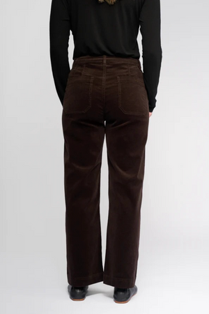 Vassalli Market Cord Straight Leg Ankle Grazer Pant in Walnut