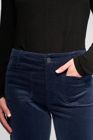 Vassalli Daily Cord Straight Leg Ankle Grazer Jean in Slate