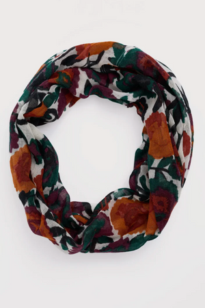 Seasalt Cornwall Pretty Circle Scarf in Figurative Floral Aran