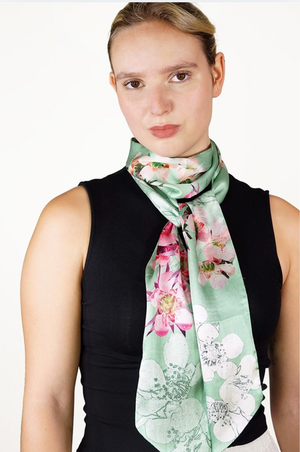 Tradition Textiles 100% Silk Tea Tree Twilly