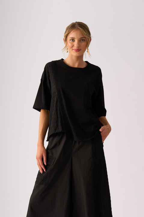 Foil Wonderweave Tee in Black