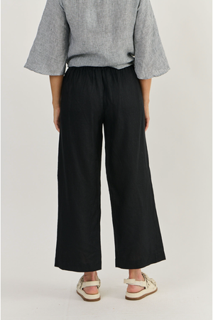 Naturals by O & J Linen Pant in Black