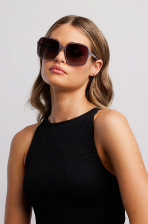 Reality Sunglasses Della Spiga in Milky Grey