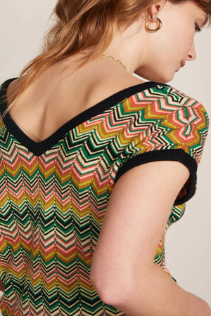 King Louie Double V Top in Penny Zigzag