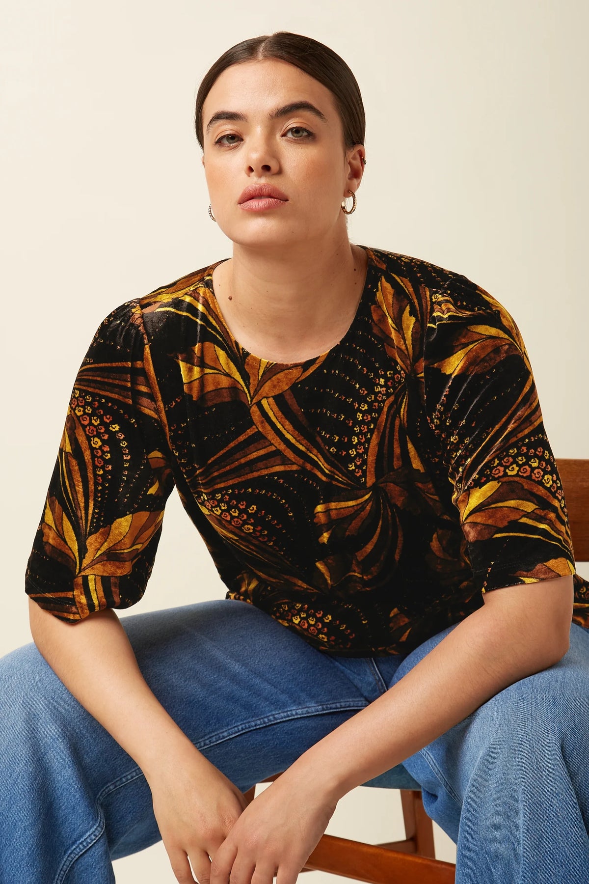 King Louie Lizzy Top Shimmy in Black