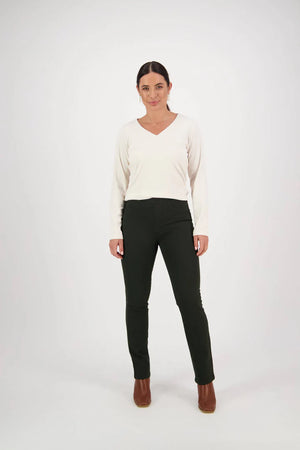Vassalli Bay Slim Leg Full Length Knit Pull On in Forest