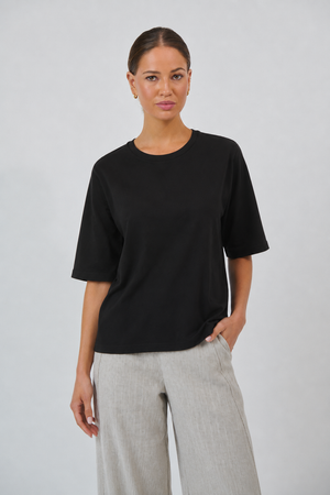 Naturals by O & J Cotton Tee Top in Black