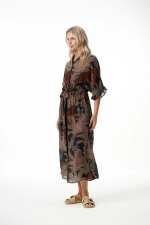 oneseason Jasmine Dress in Palm Safari Black/Camel